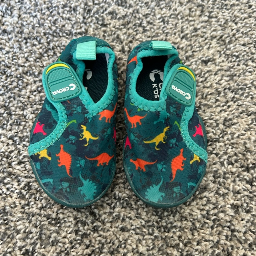 CROVR Kids Water Shoes - Dinosaur Print Teal